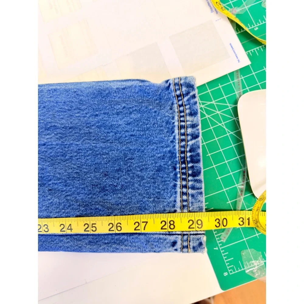 Princess Polly High Waisted Mom Jeans Blue Medium Wash Tapered Leg Size 6 US - Picture 8 of 9